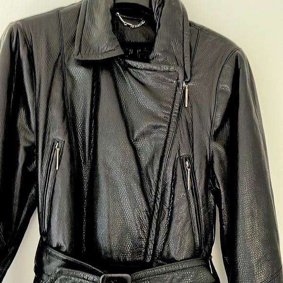 Laurel by Escada Pebbled Belted Black Leather Jacket, US6/8 - Picture 2 of 11
